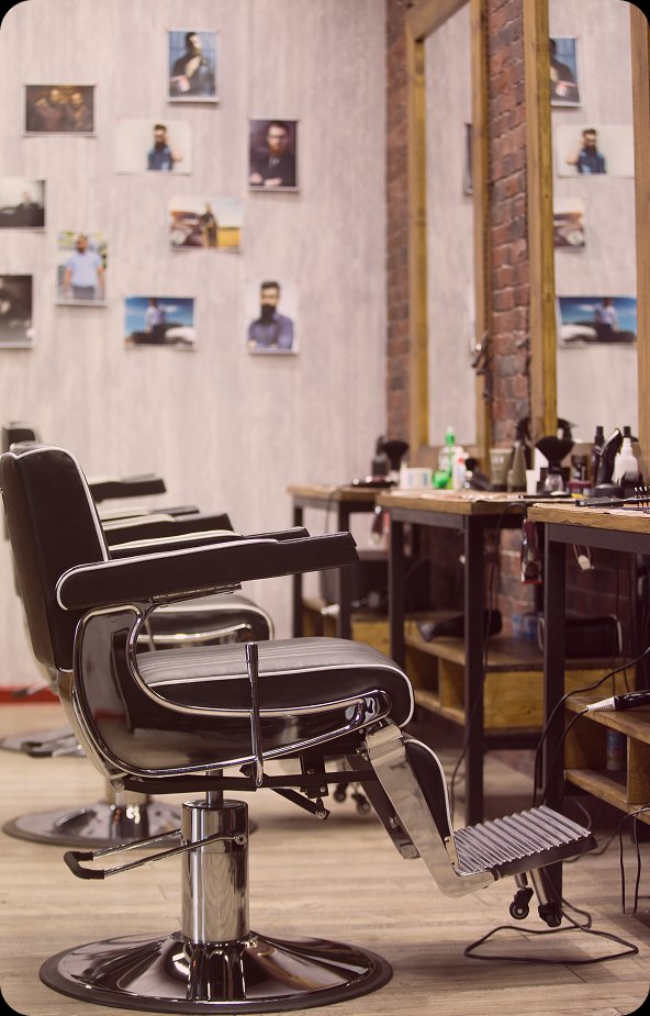 A beauty business managing its schedule with GlamUP