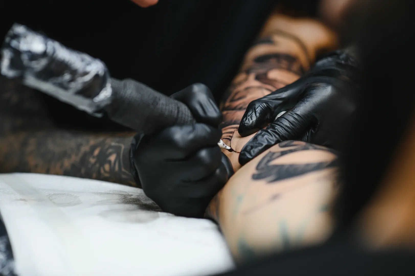 Tattoo studio organizing its schedule with GlamUP